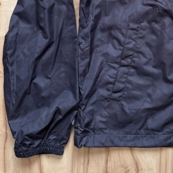 Men's Lightweight Windbreaker - Picture 3 of 6